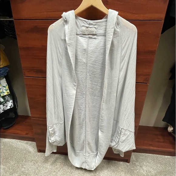 Evy’s Tree Jennifer Shrug in Iced Chrome - Picture 2 of 9